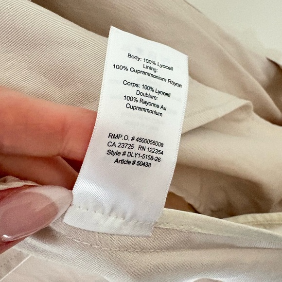 Aritzia Babaton Lawson Trench Coat Size Small in Sand Beige Quiet Luxury Spring - Picture 11 of 11